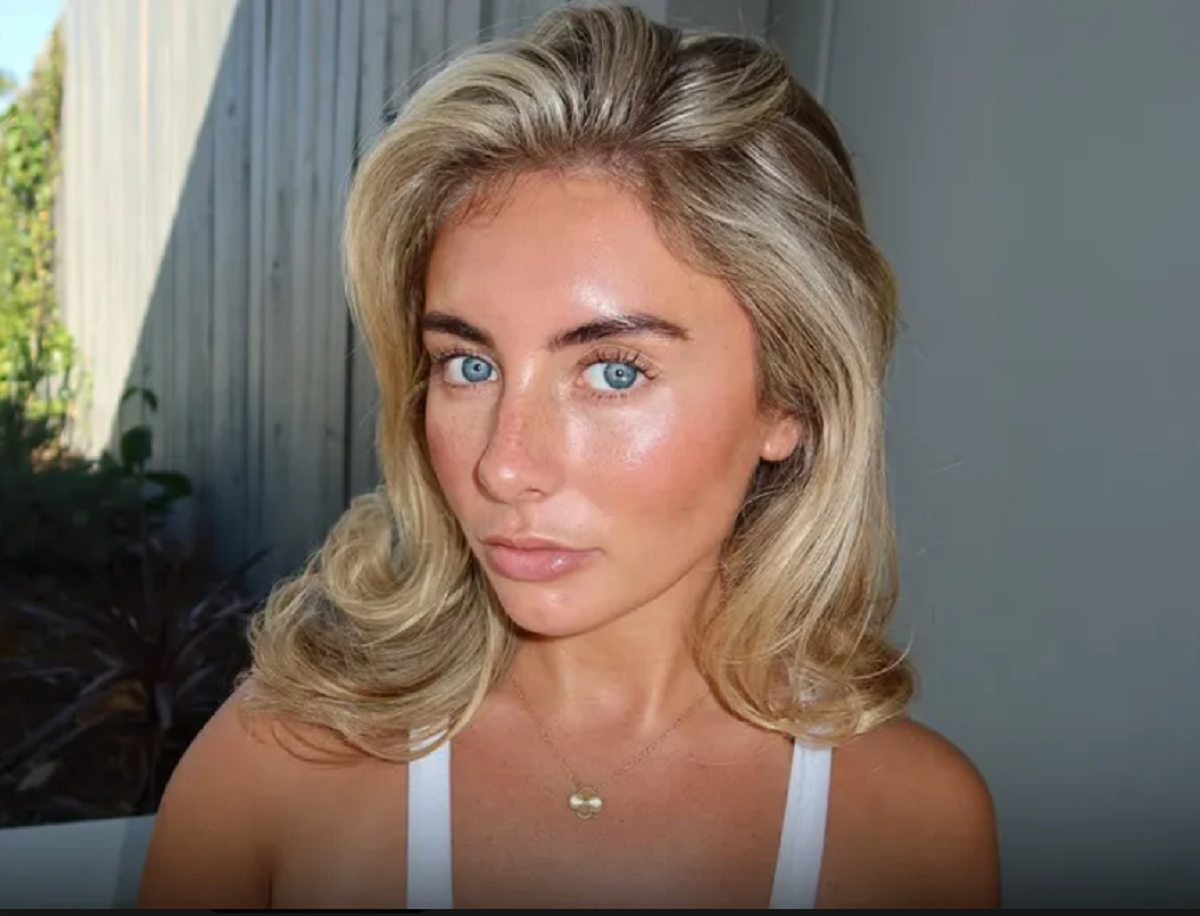 Detención de Bonnie Blue enfrenta ley Indonesia por pornografía