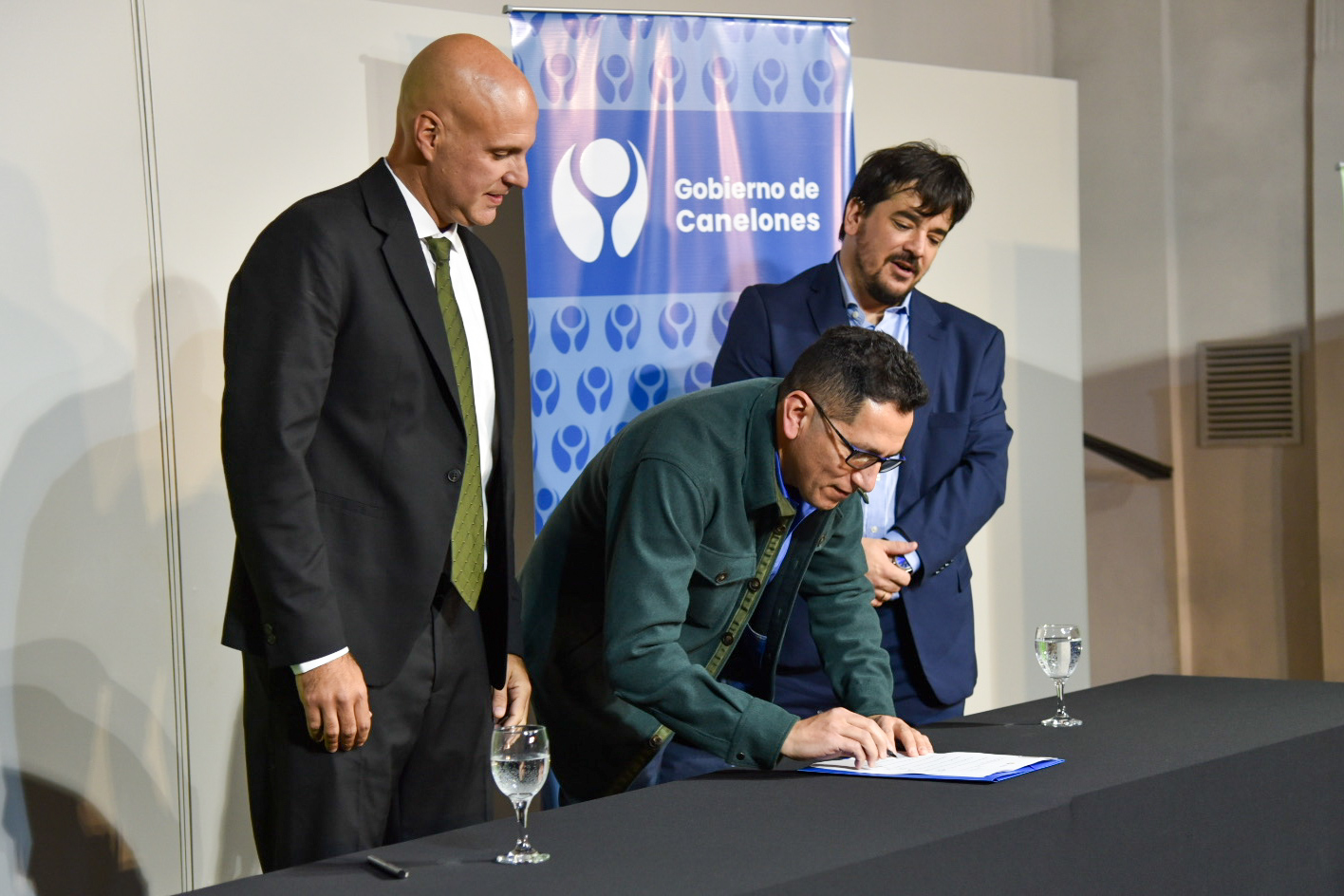 Edificio de la Intendencia de Canelones Edificio de la Intendencia de Canelones