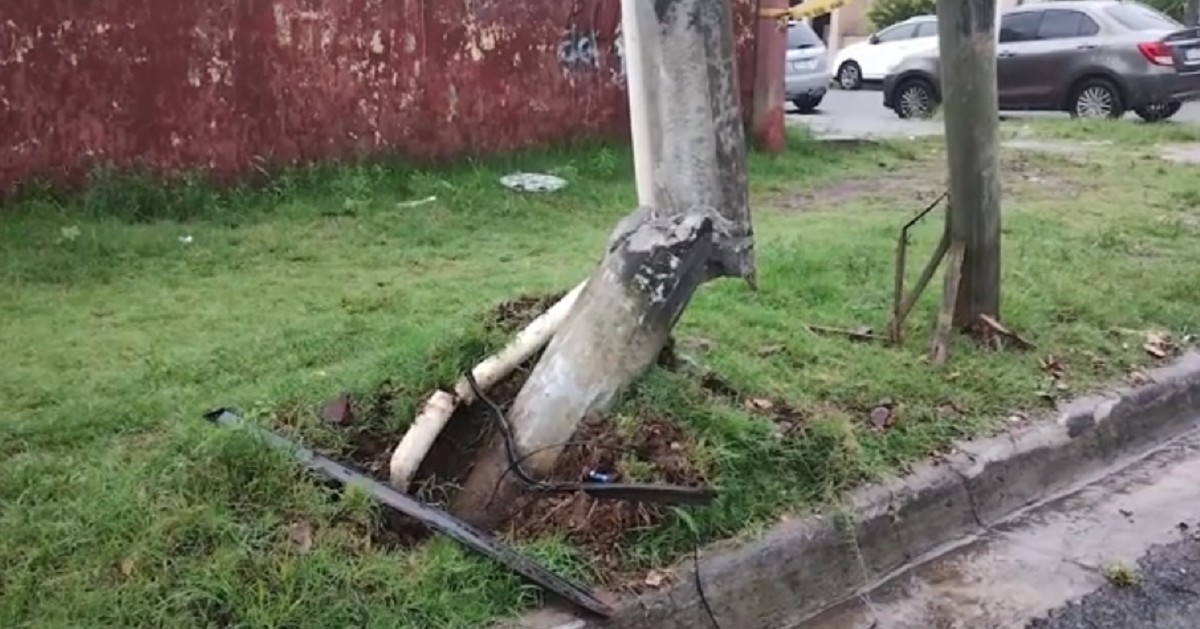 Bomberos trabajan en siniestro fatal en Artigas