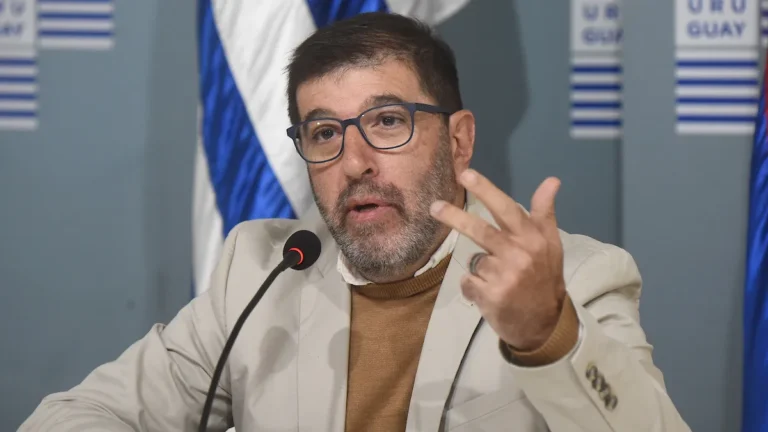 Seguridad pública en Uruguay: Carlos Negro presenta plan nacional ante Frente Amplio