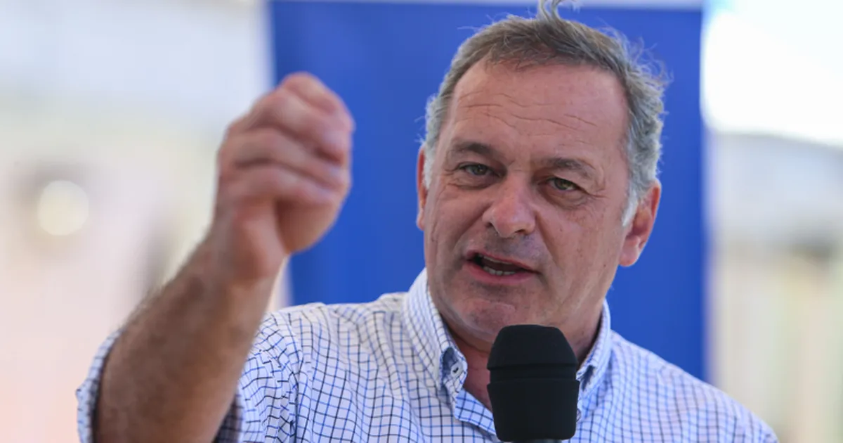 Álvaro Delgado presenta el plan de seguridad de Delgado al público