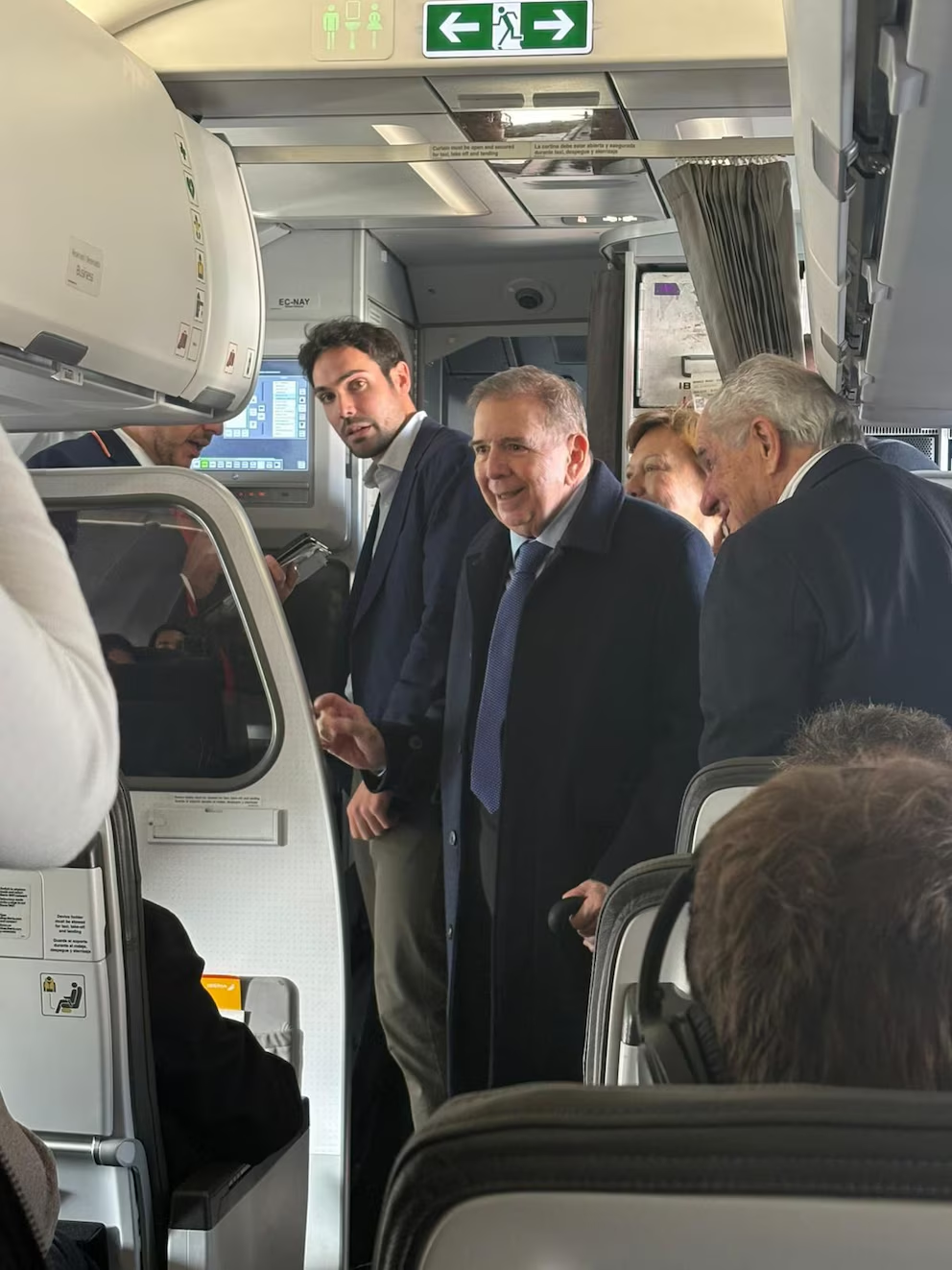 Expectativa mundial: La conferencia de María Corina Machado en Oslo fue aplazada 4 El presidente electo de Venezuela, Edmundo González Urrutia, ya se encuentra en Oslo para acompañar Machado en la ceremonia