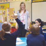 Escuelas con menos niños en Uruguay y ajuste salarial de directores