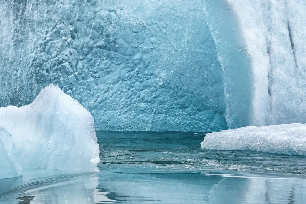 iceland 6988000 1280