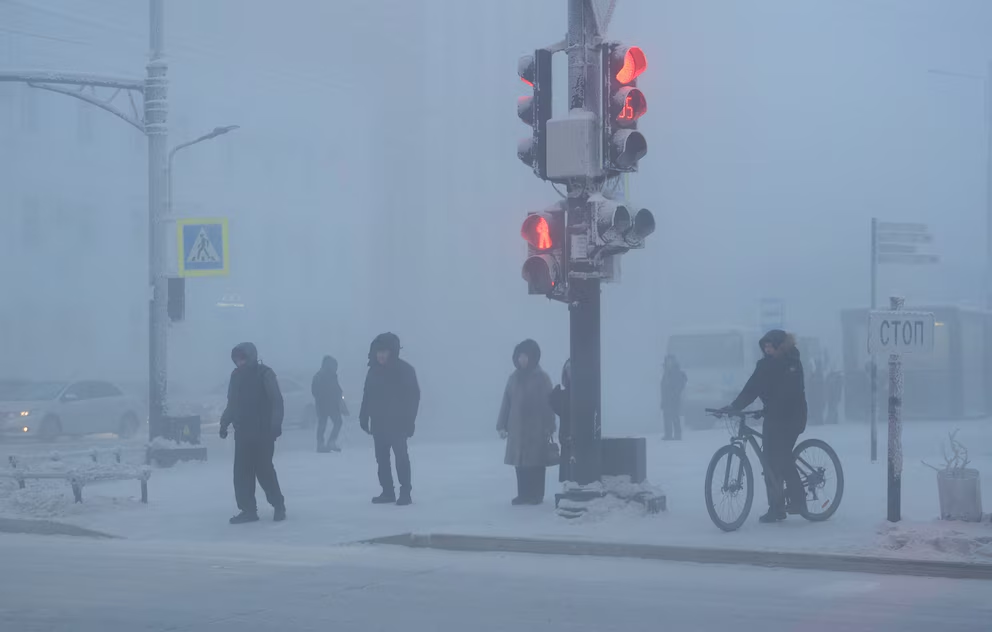 Yakutsk desafía el hielo extremo como la ciudad más fría del mundo 3 Paisaje de la ciudad más fría del mundo