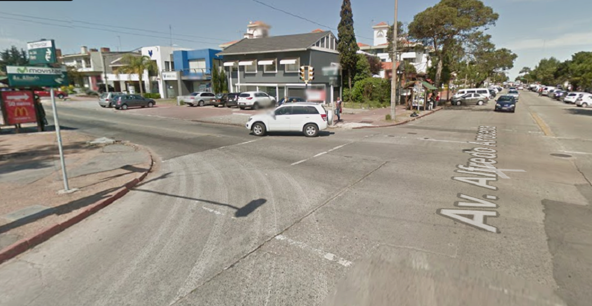 Golpe comando en Carrasco pero la Policía solo encontró una caja rosada 4 Ubicación del robo a una farmacia en Carrasco