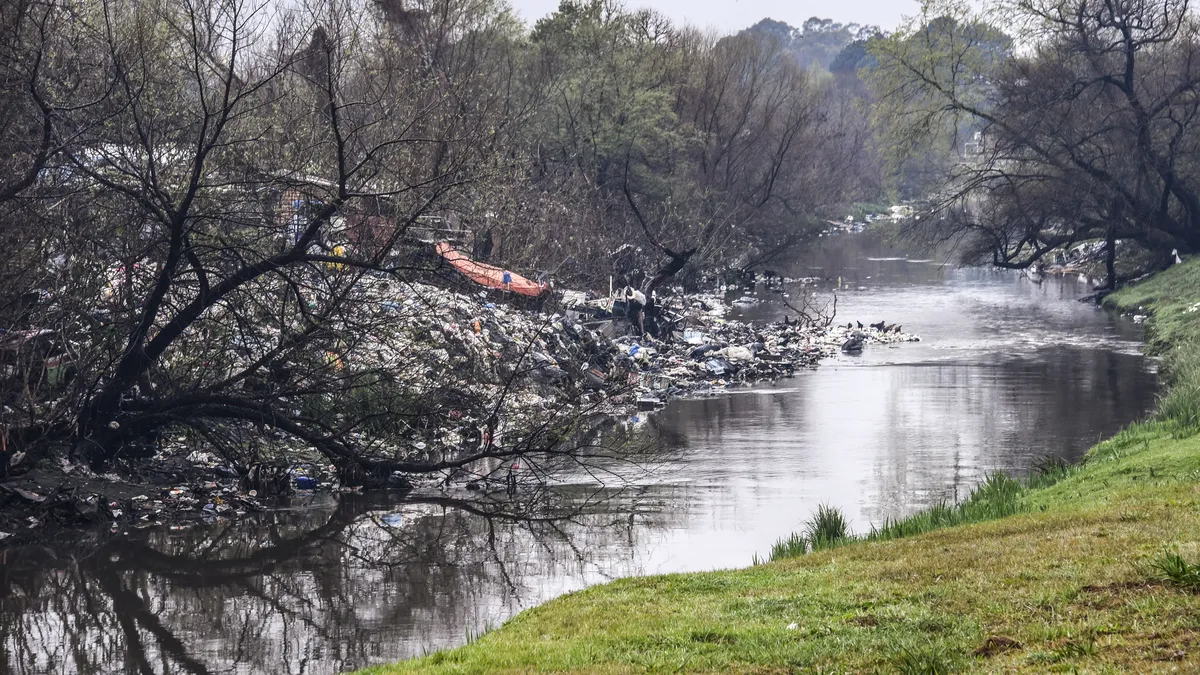 Evidencia de la contaminación del Arroyo Carrasco