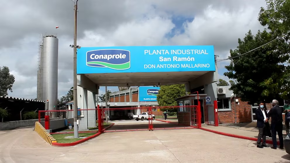 Planta de Conaprole ante la deuda de Venezuela con Uruguay.