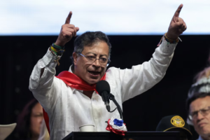 La amenaza de Gustavo Petro de retomar las armas sacude hoy a Colombia