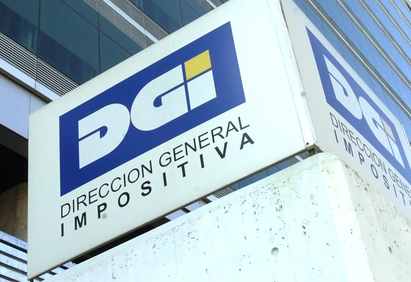 Valor de la BPC y el ajuste del IRPF en Uruguay