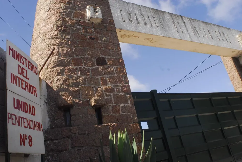 Resolución en el caso de Daniel Castellá Resolución en el caso de Daniel Castellá