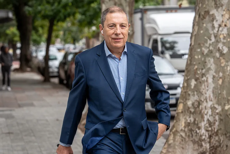 Debate por impuestos en Uruguay en el Parlamento