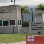 Fachada de la Embajada de Estados Unidos en Venezuela