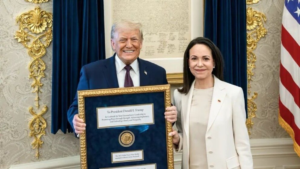 María Corina Machado entregó su medalla del Premio Nobel de la Paz a Trump