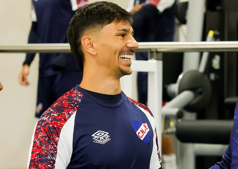 Presentación de Maximiliano Silvera en Nacional