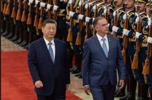 ¿Somos peones de Xi Jinping? El comunicado que sacude la estantería de Torre Ejecutiva