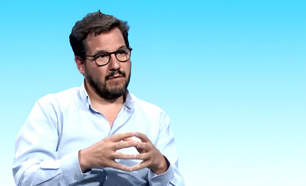 Documento oficial de la denuncia contra Eduardo Preve en la comisaría de Punta del Diablo.