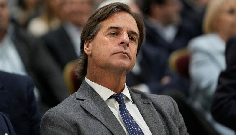 Caso Marset y Lacalle Pou: la mancha que marcará su legado 1 Documentos y pasaporte vinculados al Caso Marset y Lacalle Pou en la justicia uruguaya.