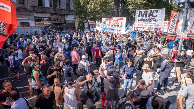 Caos por el paro de la CGT en Argentina