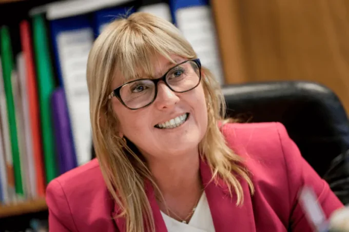 Gráfico de niveles de trihalometanos en el agua de OSE por encima del límite de 1.0.