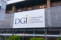Sede central de la Dirección General Impositiva en Montevideo donde se gestiona la lista de deudores contumaces de la DGI.