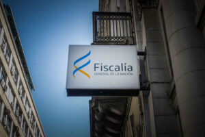 Acoso moral institucional en Uruguay: condena millonaria a Fiscalía