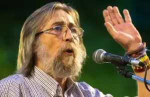 Pasado de Gustavo González: el escándalo del senador ñoqui