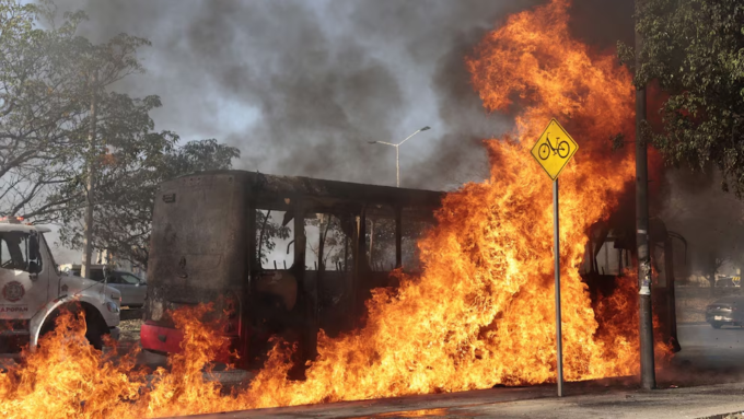 Operativo militar tras la muerte de El Mencho en Jalisco, México.
