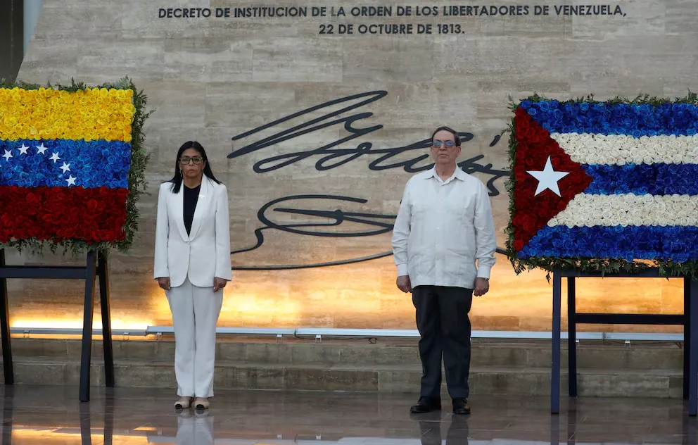 Fuerzas de seguridad cubanas en Venezuela inician su retiro