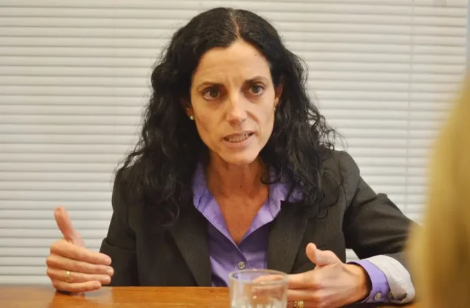 Azucena Arbeleche y el beneficio a la empresa de su esposo