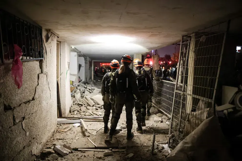 Ataque de Irán a Israel: misiles golpearon Dimona y Arad y dejaron más de 100 heridos