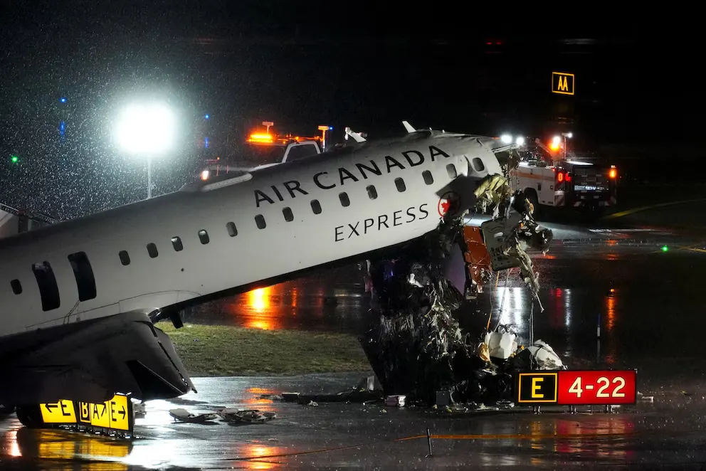 Tragedia en LaGuardia: revelan audios del choque entre avión de Air Canada y camión de bomberos