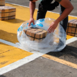 Tráfico de drogas en Panamá: Condenan a 13 años a dos colombianos