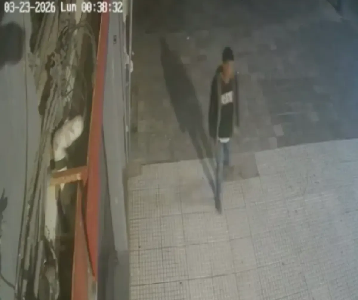 La burla de la inseguridad en Ciudad Vieja: 25 videos, un delincuente libre y un barrio entregado