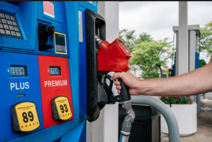 Combustibles: un aumento del 7% que maquilla una crisis energética profunda