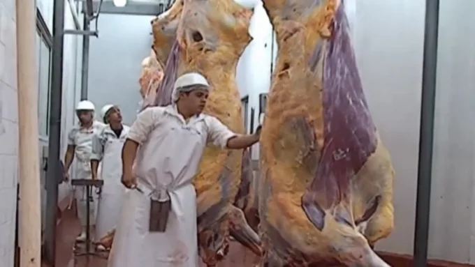 Fachada e instalaciones del Frigorífico Casa Blanca en Paysandú