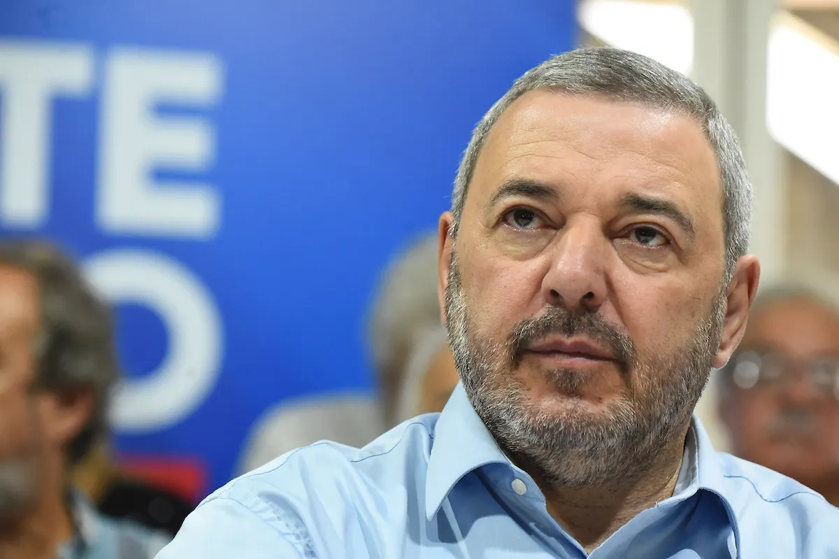 Bergara cede ante blancos para salvar su presupuesto