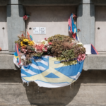 El olvido final: la tumba de Tabaré Vázquez en ruinas desnuda la desidia de sus herederos