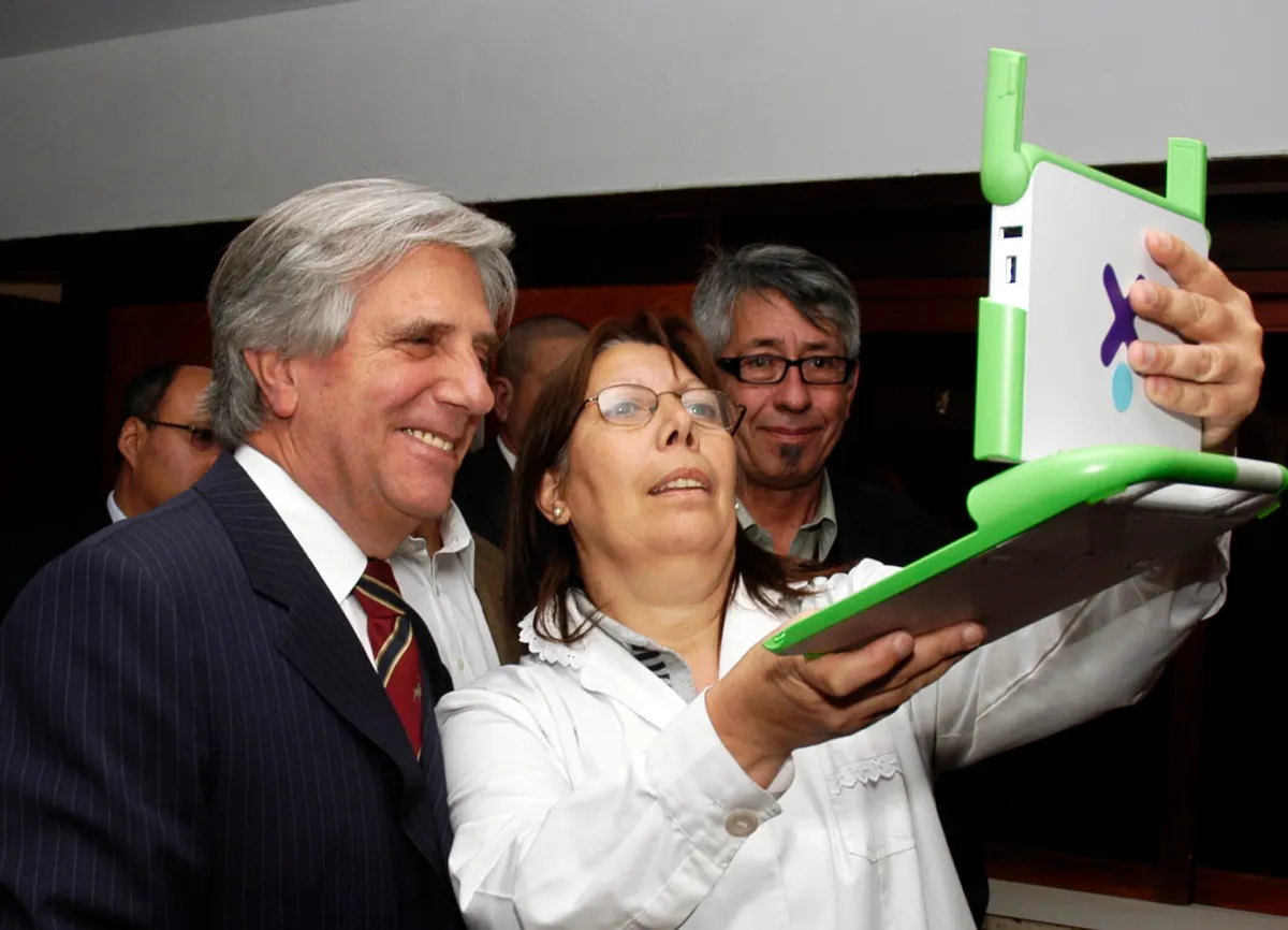 El duro informe que desnuda el fracaso del Plan Ceibal: 1 de cada 10 alcanza la alfabetización digital