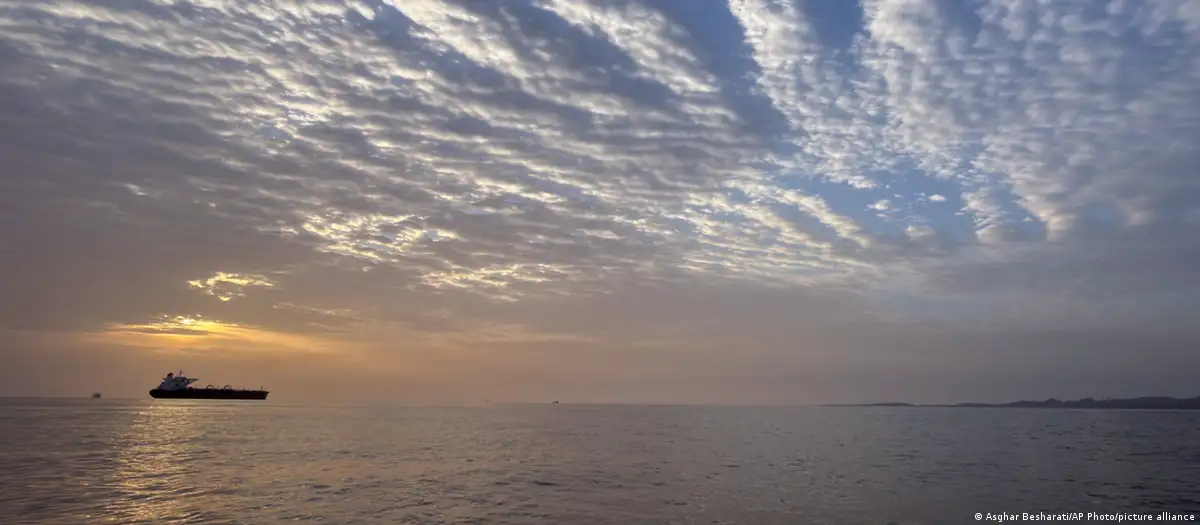 El estrecho de ormuz, el campo de batalla de la presión entre irán y ee. uu.