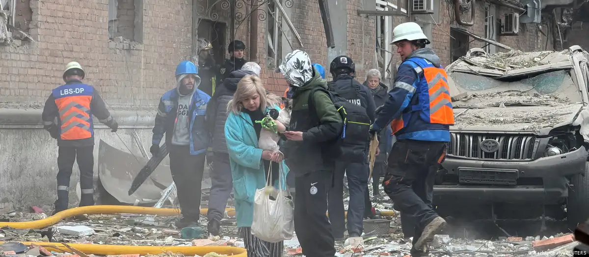 Ataques rusos causan al menos nueve muertes en ucrania