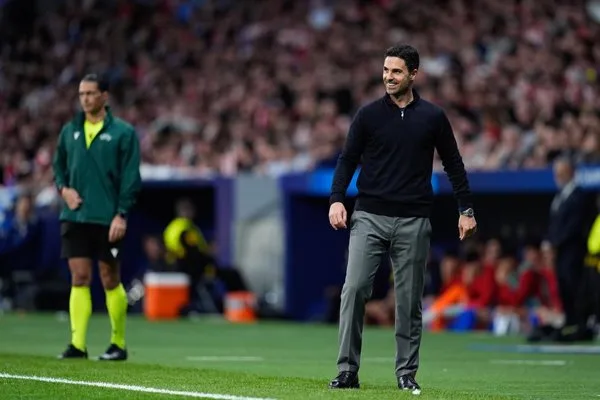 Arteta critica la revisión del penalti: «Es inaceptable que lo revisen 13 veces en este nivel»