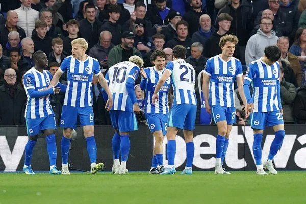 El Brighton hunde mas al Chelsea y le quita el pj