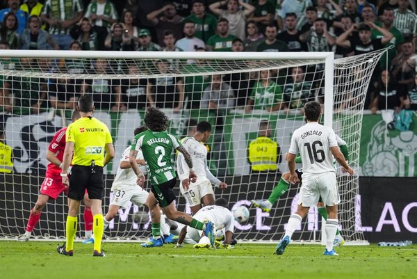 El Real Madrid cae por su endeble defensa en un.jpg