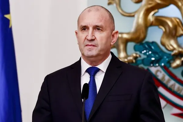 La coalición del presidente Radev logra una victoria clara en las elecciones de Bulgaria
