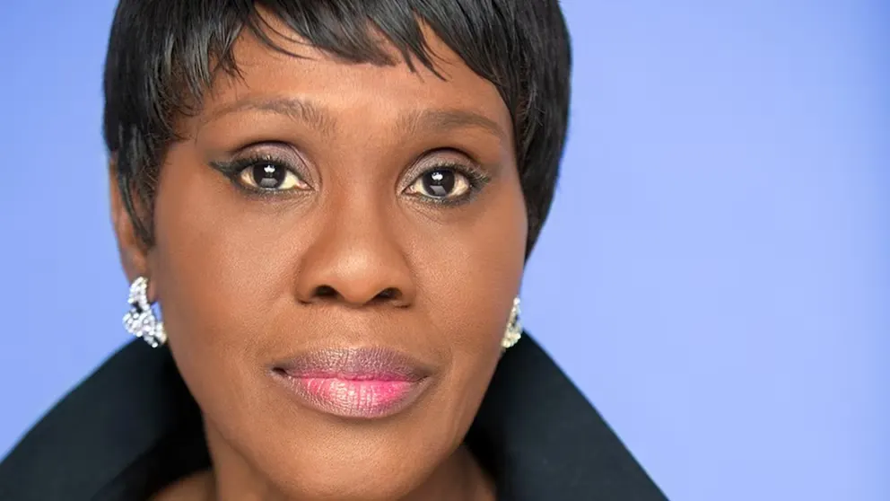 Adiós a Dee Freeman actriz de «Dexter»: una lucha valiente hasta el final