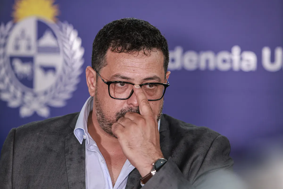 Sánchez frena las «operaciones políticas» internas contra Civila