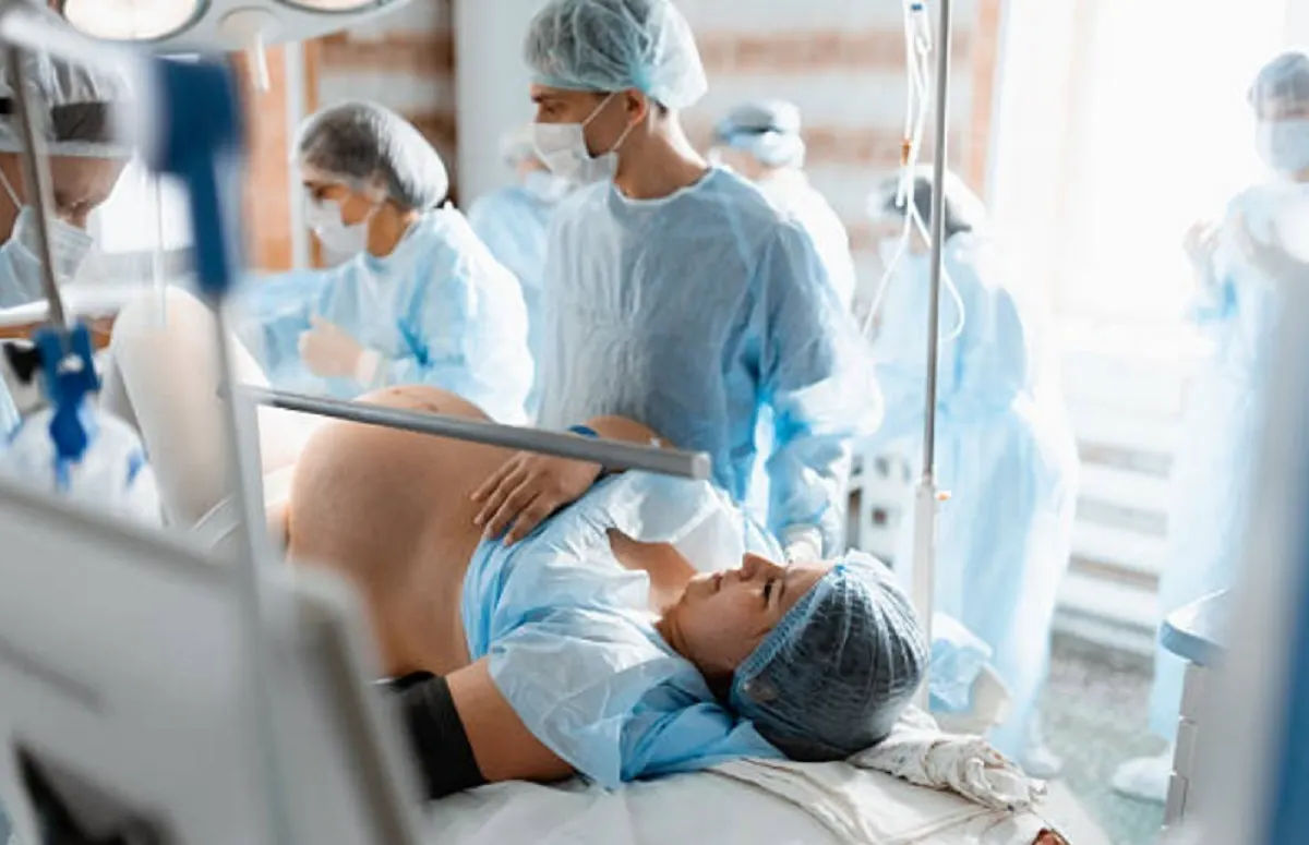 El fracaso de las cesáreas en Uruguay: por qué el bisturí le gana al parto natural