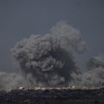 Mueren al menos doce palestinos en nuevos ataques israelíes a pesar del alto el fuego