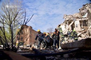 Ataques rusos en Dnipropetrovsk dejan al menos ocho muertos y 59 heridos